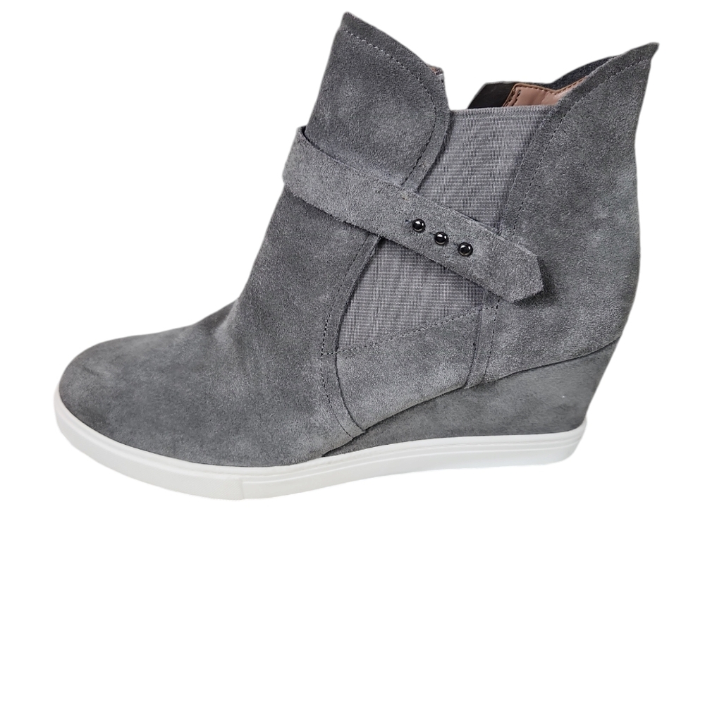 Linea Paolo, Woman's Gray suede wedge Sneaker Bootie, rarely worn, Size 10 - Picture 2 of 10